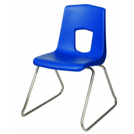 Stapelstuhl Basis mit Kufengestell, abgebildet Modell 7008, Sitzschale Azurblau, Kufengestell Chrom
